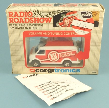 Corgi 1006 Radio Roadshow Van
