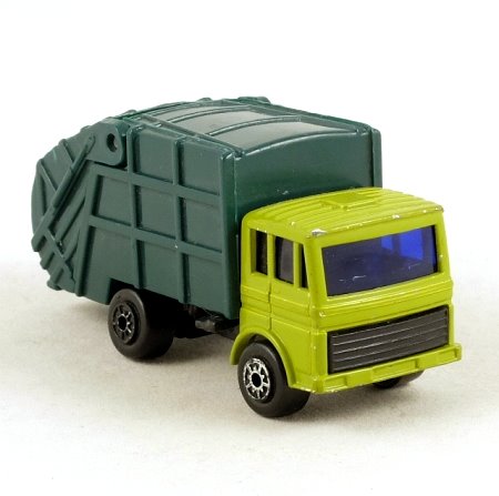 Maisto Refuse Truck