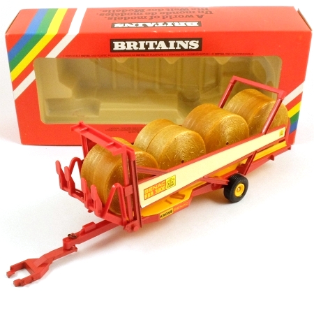 Britains 9534 Krone Round Bale Wagon