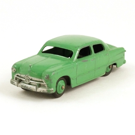 Dinky 139a Ford Fordor Sedan