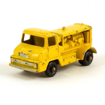 Matchbox 28b Ford Thames Compressor Truck