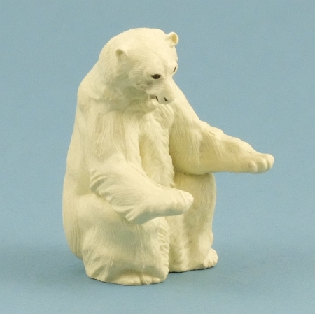 1333 Polar Bear sitting