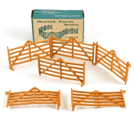 Britains H1718 Pack of 6 Hurdles