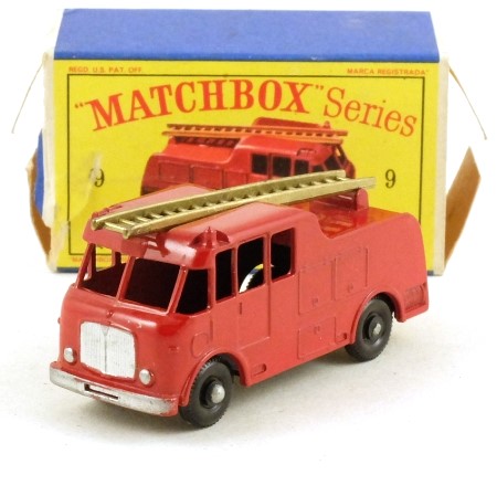 Matchbox 9c Merryweather Marquis Fire Engine