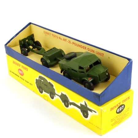 Dinky 697 25 Pounder Field Gun Set