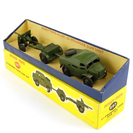 Dinky 697 25 Pounder Field Gun Set