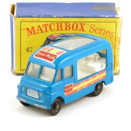 Matchbox 47b Commer Ice Cream Van