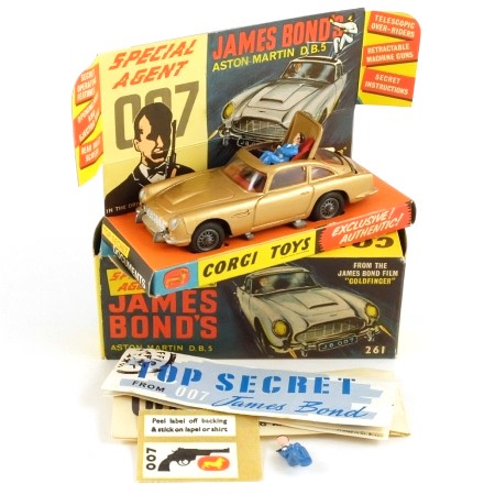 Corgi 261 James Bond Aston Martin DB5