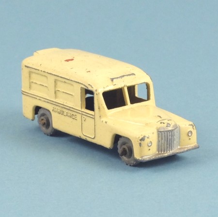 Matchbox 14b Daimler Ambulance