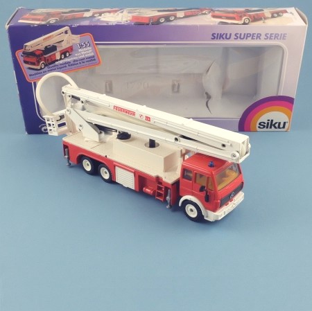 Siku 3720 Mercedes Snorkel Fire Engine