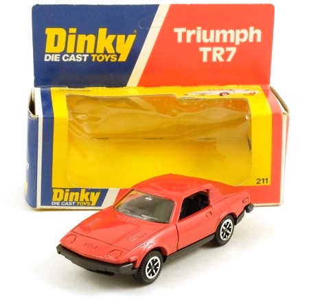 211 Triumph TR7