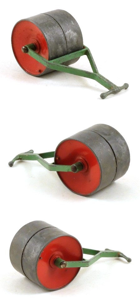105a Garden Roller