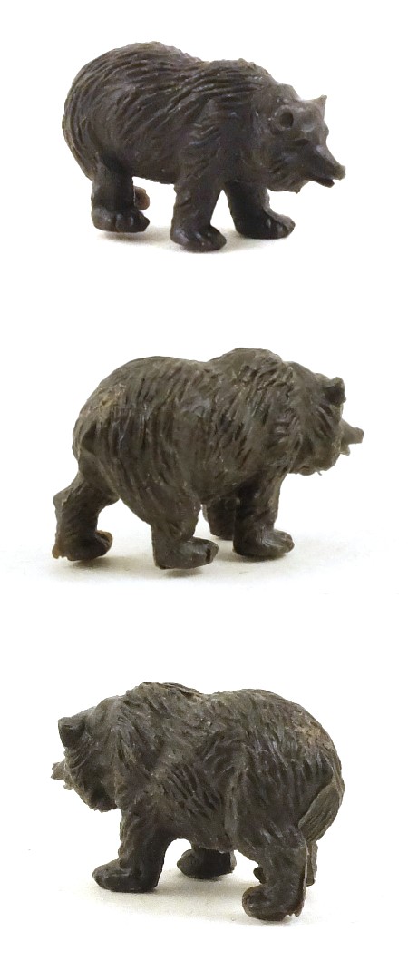 1337 Bear Cub, walking