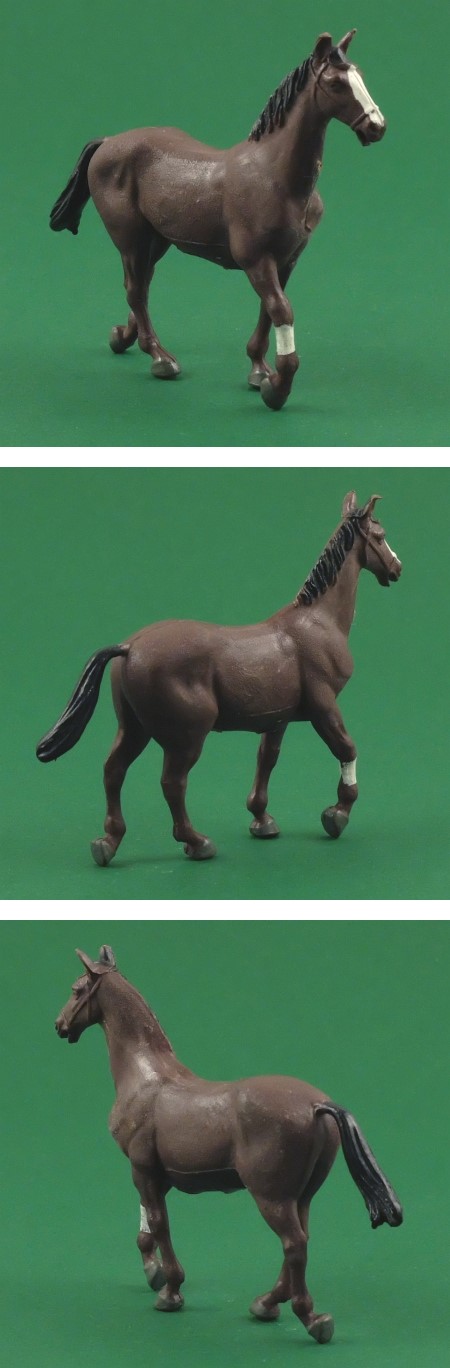 2105 Hunter Horse, trotting