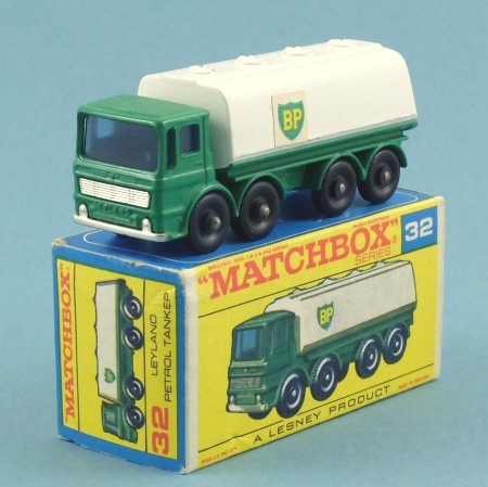 32c Leyland Petrol Tanker