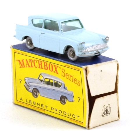 Matchbox 7b Ford Anglia 105E