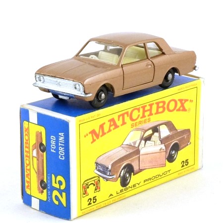 Matchbox 25d Ford Cortina GT MKII